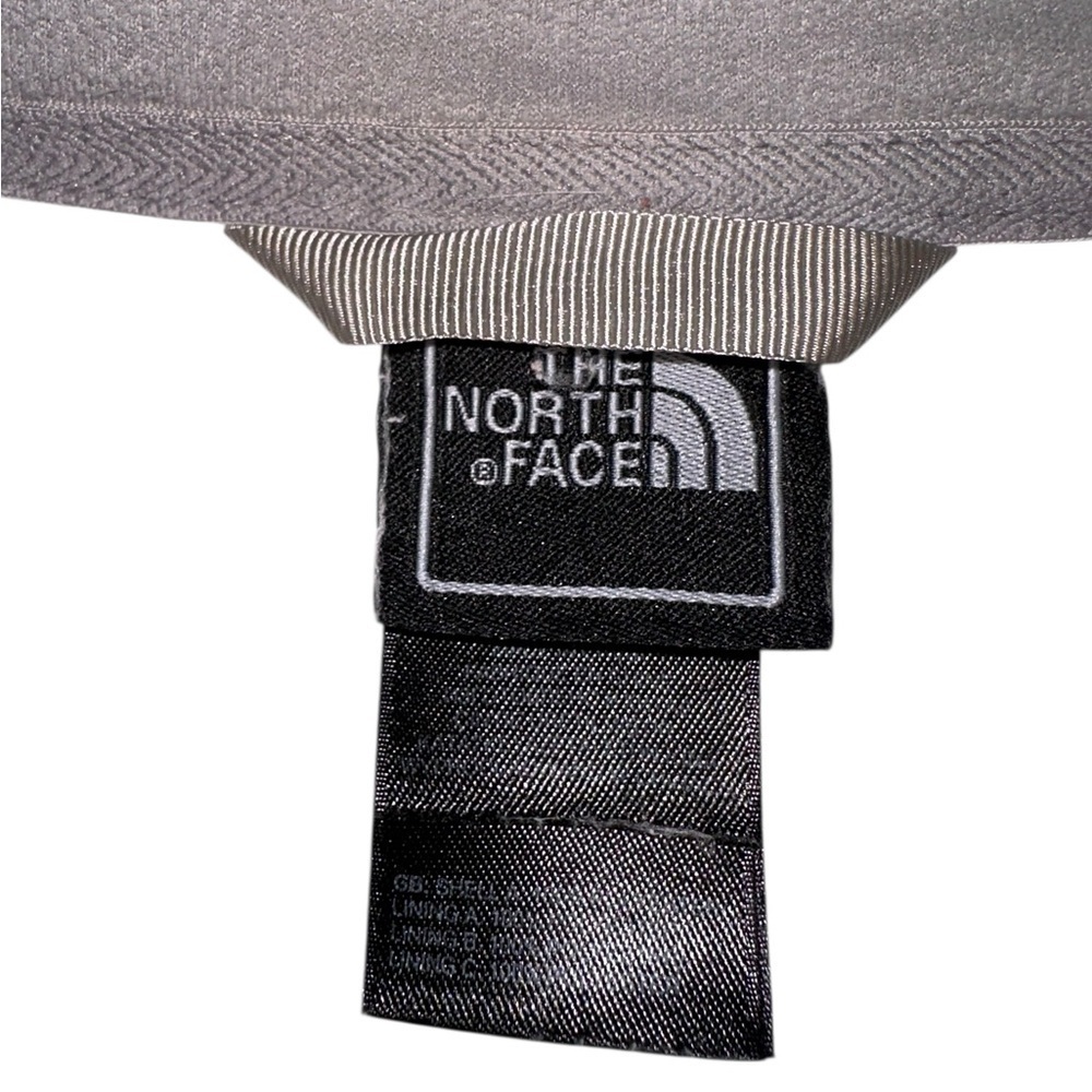 The North Face Gray and White Fleece Jacket Medium (soft, fuzzy) - Picture 3 of 4